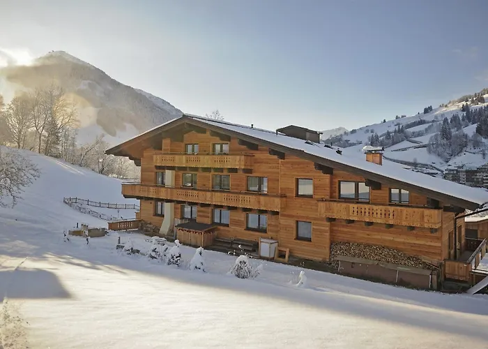 Ski In Ski Out Hotel Unterellmau