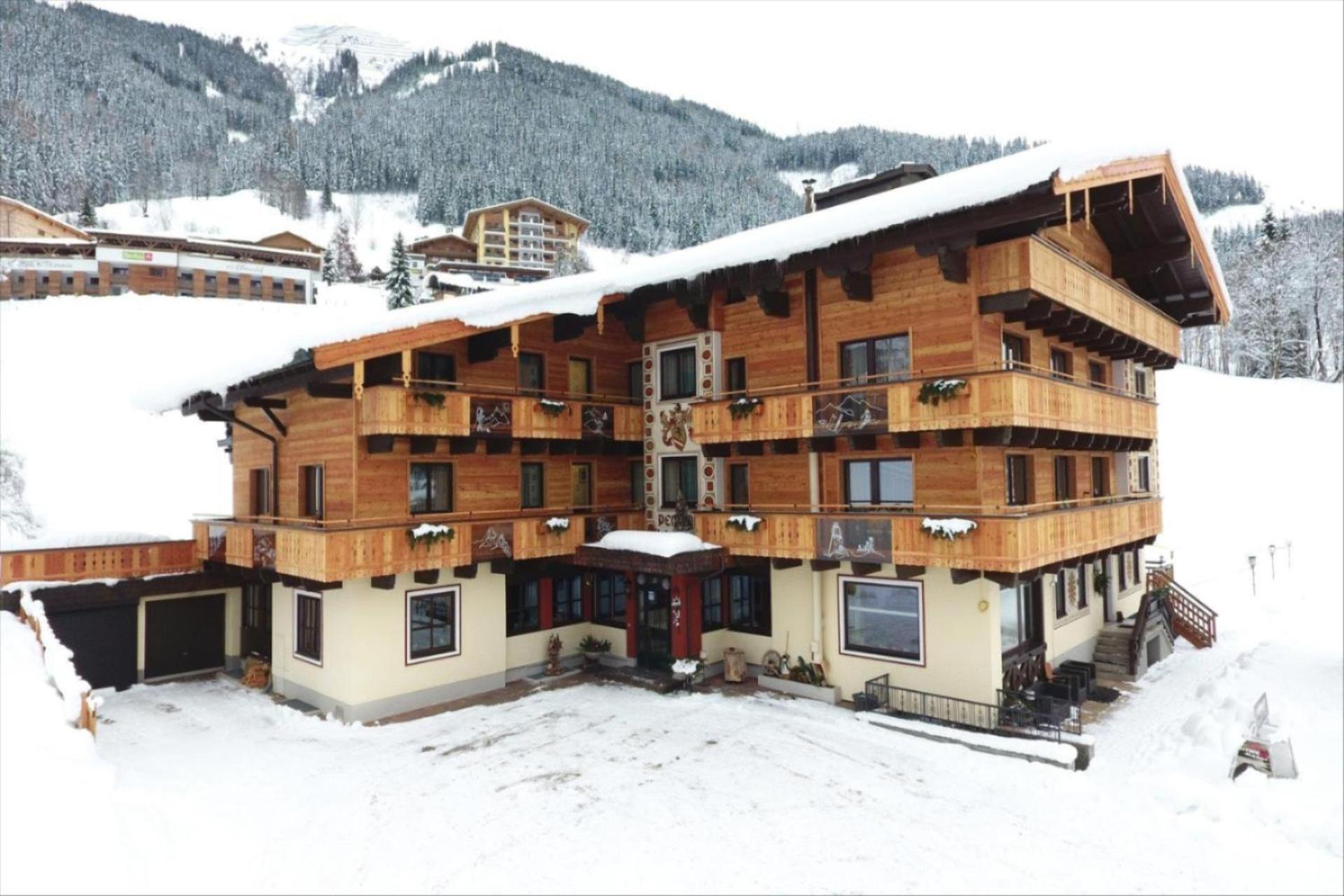 In Out Unterellmau Hotel 3*