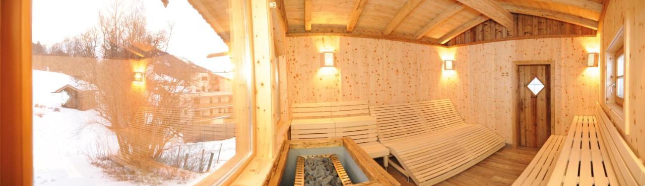Hotel In Out Unterellmau 3*
