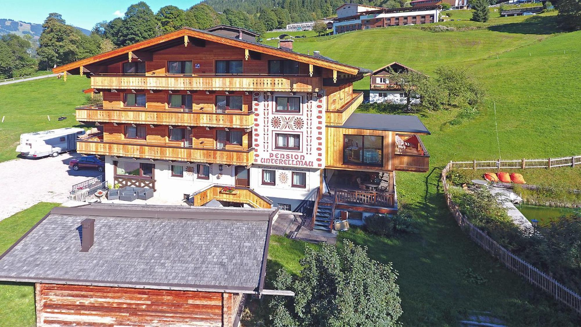 Hotel In Out Unterellmau 3*